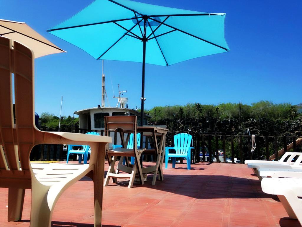 Hostal Castro Galapagos Puerto Ayora  Ngoại thất bức ảnh