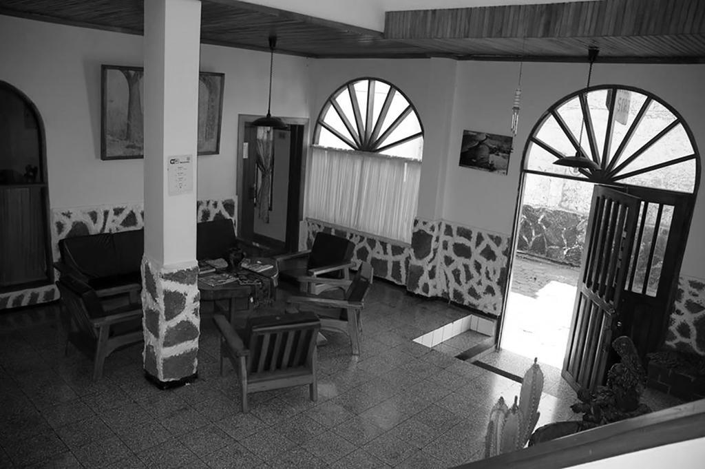 Hostal Castro Galapagos Puerto Ayora  Ngoại thất bức ảnh